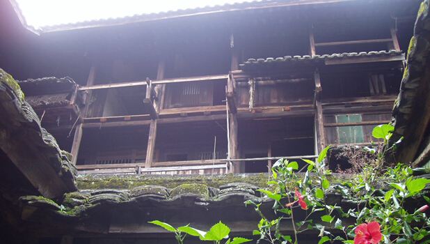 想请问一下,厦门8月份真的有台风吗?旅游会有