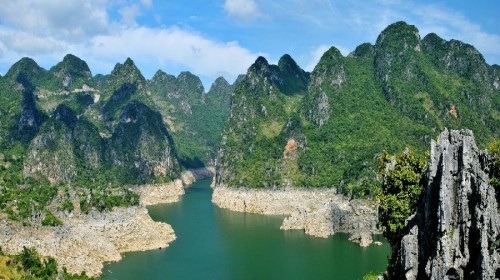 万峰湖