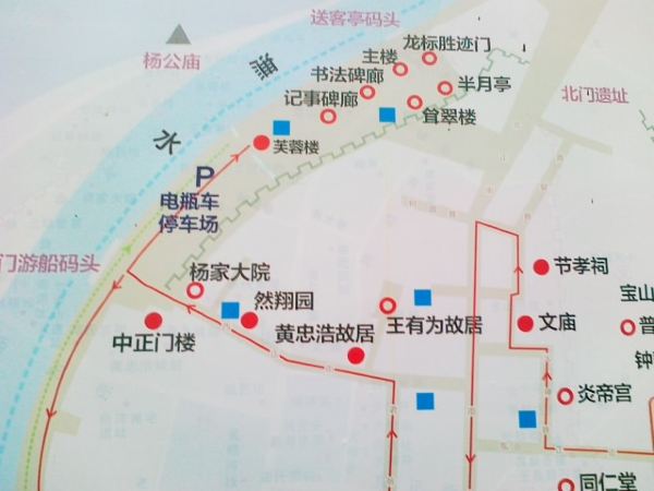 黔阳古城有芙蓉楼,王昌龄写过诗"一片冰心在玉壶,两千多年历史,现在