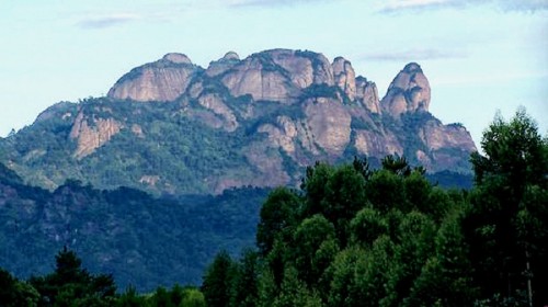 玉林都峤山