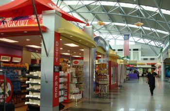 【携程攻略】兰卡威兰卡威国际机场免税店购物