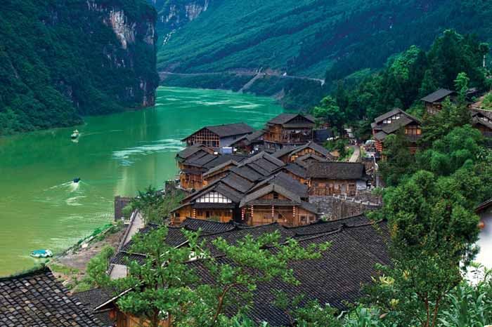 成为继大足石刻,巫山峡,武隆天生三后重庆市第4个5a级旅游