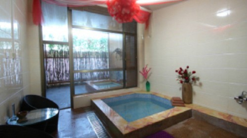 香格里汤泉宫温泉
