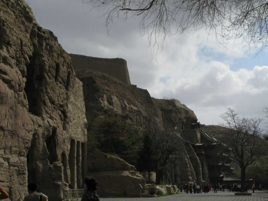 从大同市区坐公交怎样去云冈石窟,去悬空寺应