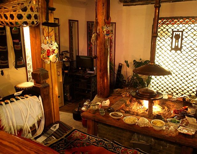 丽江哪里可以边吃火锅边唱歌