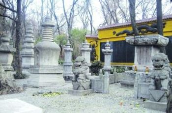 天隆寺塔林