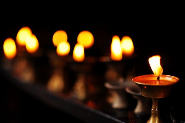 酥油灯相关产品 酥油灯座哪几个牌子好