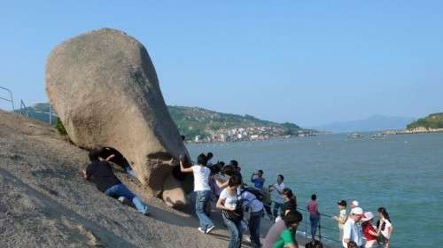 三都澳斗姆岛景区 1/1 景区 景点地址福建宁德市东南部,距城30公里