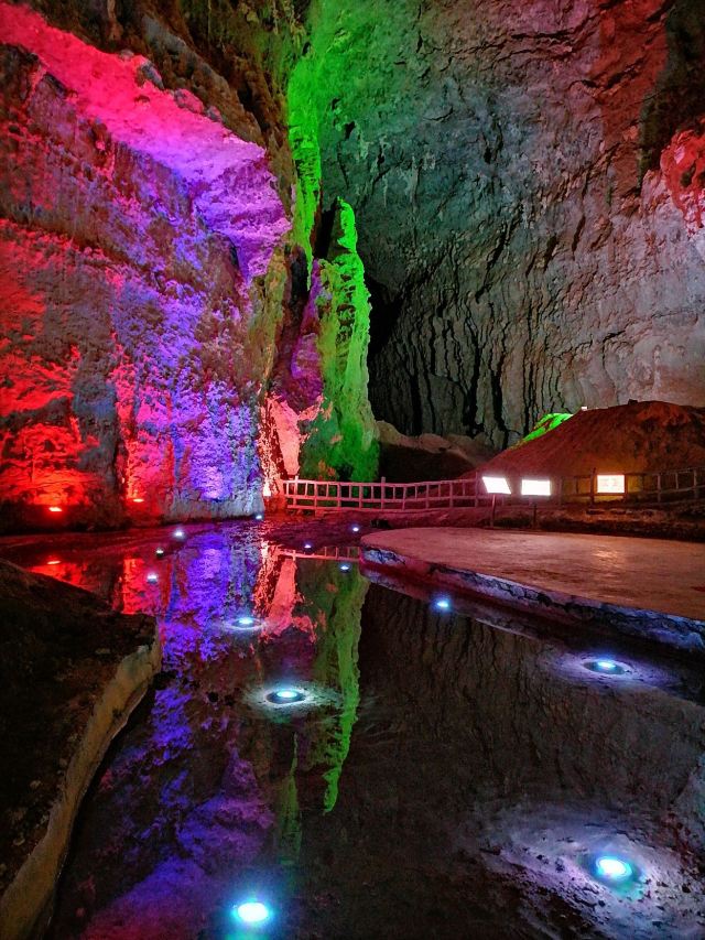 唐崖土司江山黄金洞