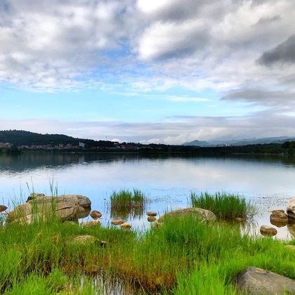 云南弥勒湖泉生态园+湖泉温泉水世界一日游