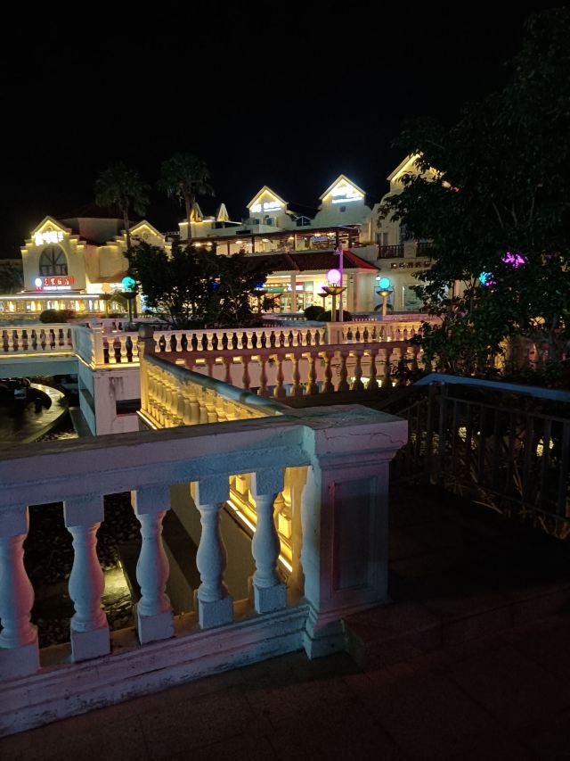 三亚百花谷商业街攻略-百花谷商业街门票价格多少钱-团购票价预定优惠