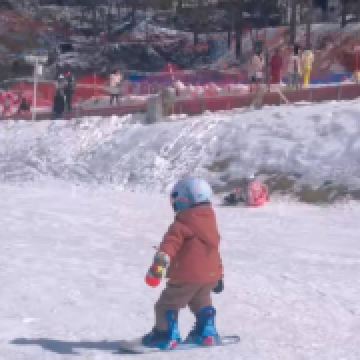 百家乐- 百家乐官方网站- 百家乐在线- Baccarat Online李嘉欣全家在香港跨年一家三口穿红衣好喜庆15岁儿子比妈妈高