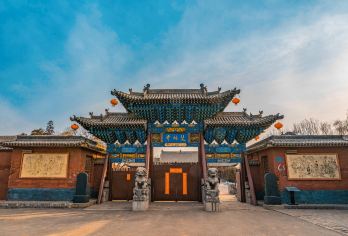 山西平遥古城+乔家大院一日游【古城自由行+可选晋商特色旅拍】【纯玩团+可古城巷子吃小吃也可打卡平遥网红餐厅品味体验古城美食记+三公里上门接您】