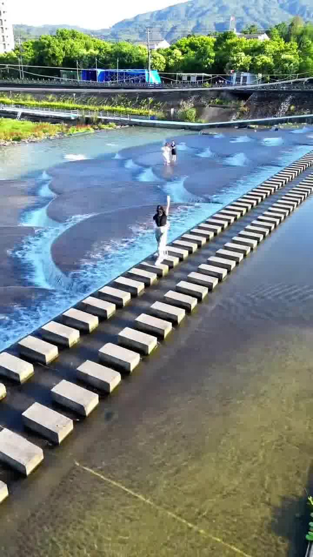 芙蓉黄金溪的景色图片