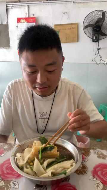 老字号管二鸡婆头面馆