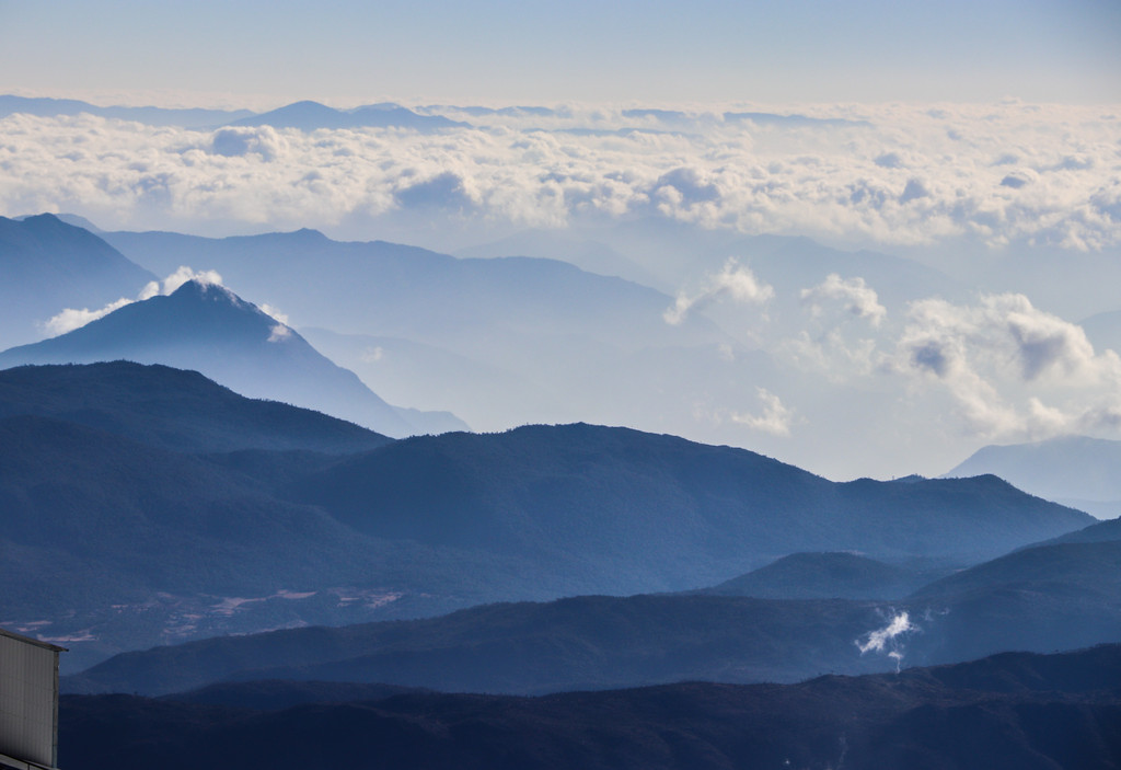 登雪山鸟瞰苍茫云海;环洱海近览"风花雪月"昆明,大理,丽江6日游