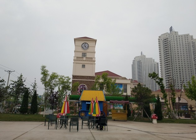 端午节东戴河海边穿什么衣服,能下水吗?