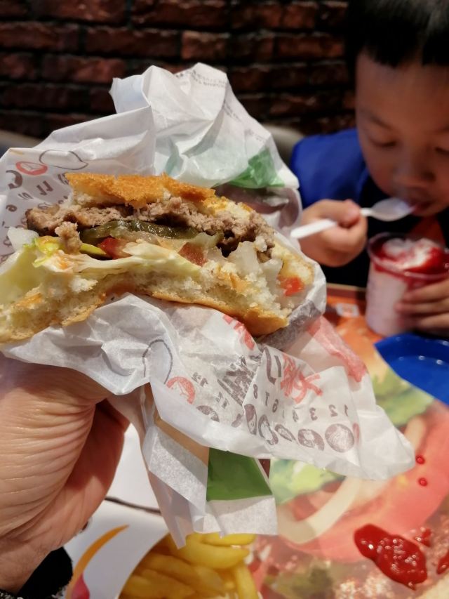 汉堡王好吃吗,汉堡王味道怎么样,环境\/服务好不