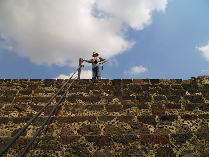 去墨西哥探寻玛雅文明的秘密1 --太阳金字塔月亮金字塔