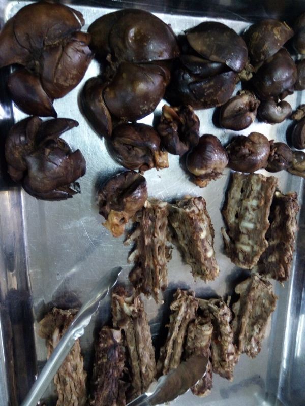 清水羊肉汤狗肉份量太足了带皮的狗扣很美味吃完羊肉,汤继续打火锅.