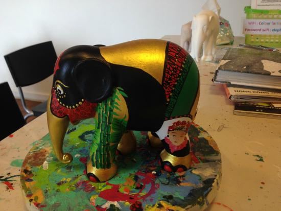 大象彩色彩绘工厂