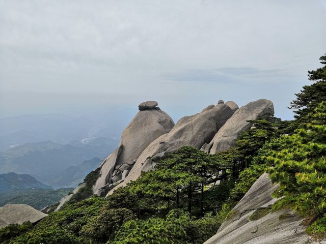 天柱山飞来峰攻略,天柱山飞来峰门票/游玩攻略/地址/图片/门票价格