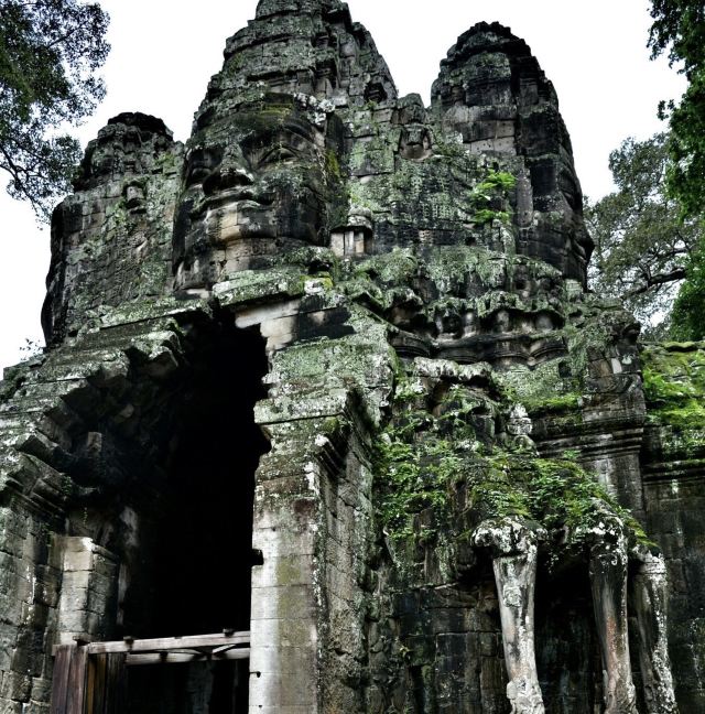 吴哥王城胜利门