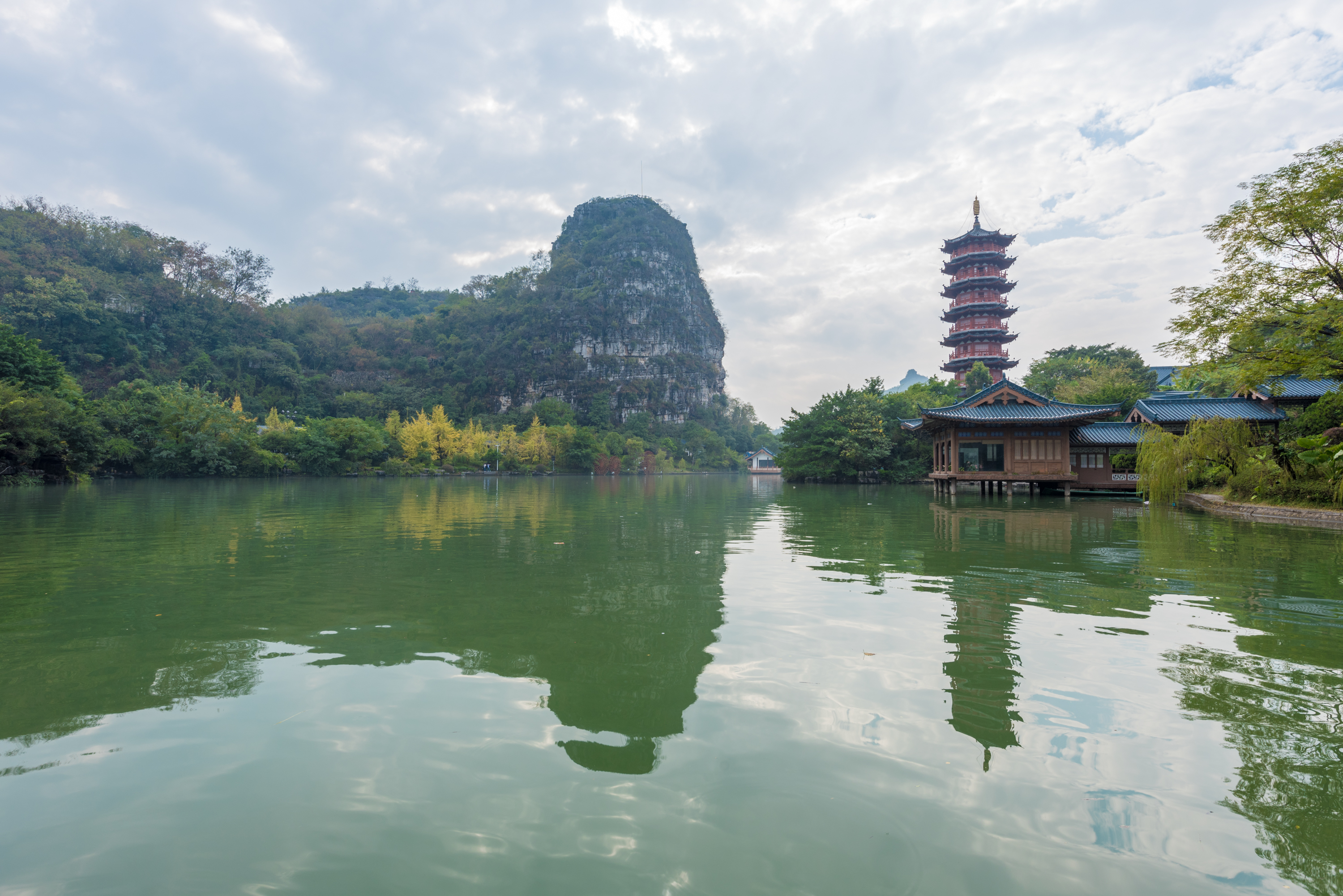 桂林木龙湖