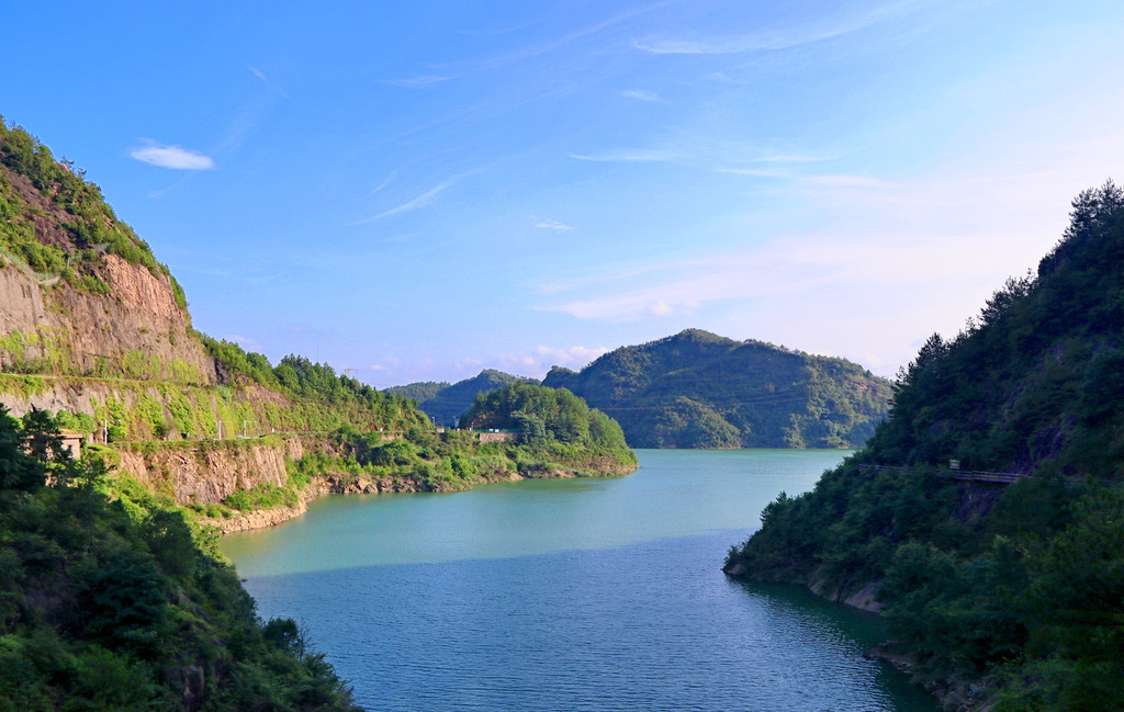 漫步天台靈山秀水間,坐看雲捲雲舒