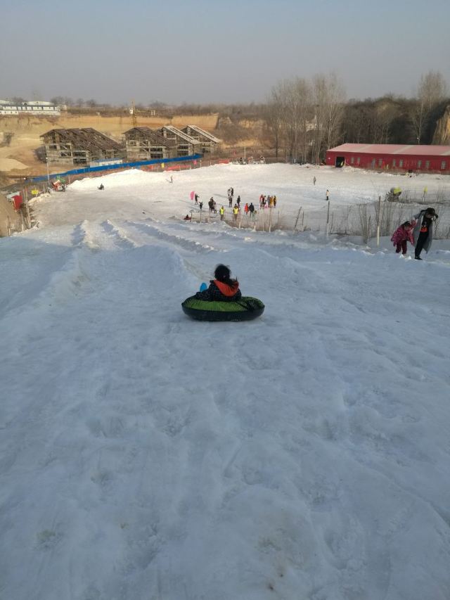 龙泉国际滑雪场图片