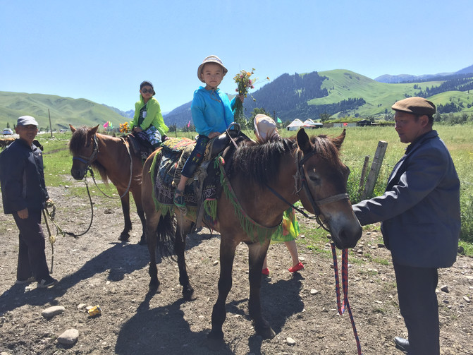 4对母子的新疆伊犁8日漫步自驾游 - 新疆游记攻