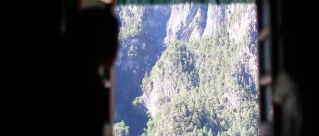 5亿丨中国最贵的一条个人天路在香格里拉,一