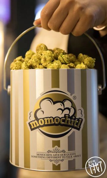 被骗了 原来杭州最好吃的爆米花 都不在电影院里 Momochitl爆米花夏日限定宇治抹茶新口味上线 携程氢气球