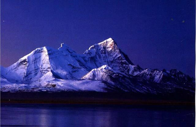 喜马拉雅山在什么县 100l0d0000006rzrn6906_R_1024_10000_Q90.jpg