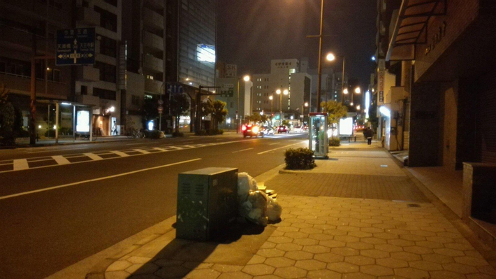 晚上寂静的街道图片,夜晚街道图片,寂静的街道_大山谷图库