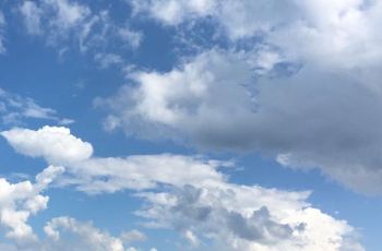 姐告GDP_中国gdp增长图(2)