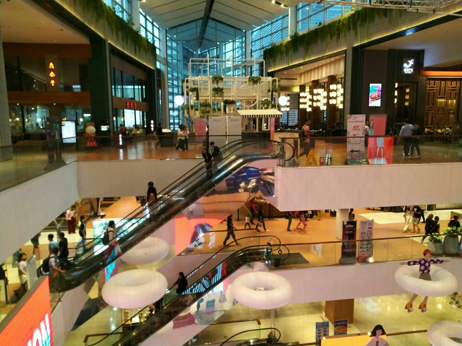 泰国曼谷 尚泰世界购物中心 Central World Plaza