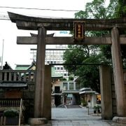 难波神社景点 难波神社 位于大坂市区中央区本町车站附近 历史悠久的小神社 幽静 携程攻略