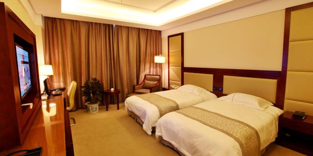 延安隆华花园酒店1-3晚 可选宝塔山门票 下单立减8元 免费停车【陕北