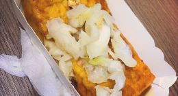 携程美食林 九份九份第一家现烤臭豆腐餐馆 臭豆腐特别好吃 外皮烤的脆脆的 里面豆腐很难搭配 他们家自己做的