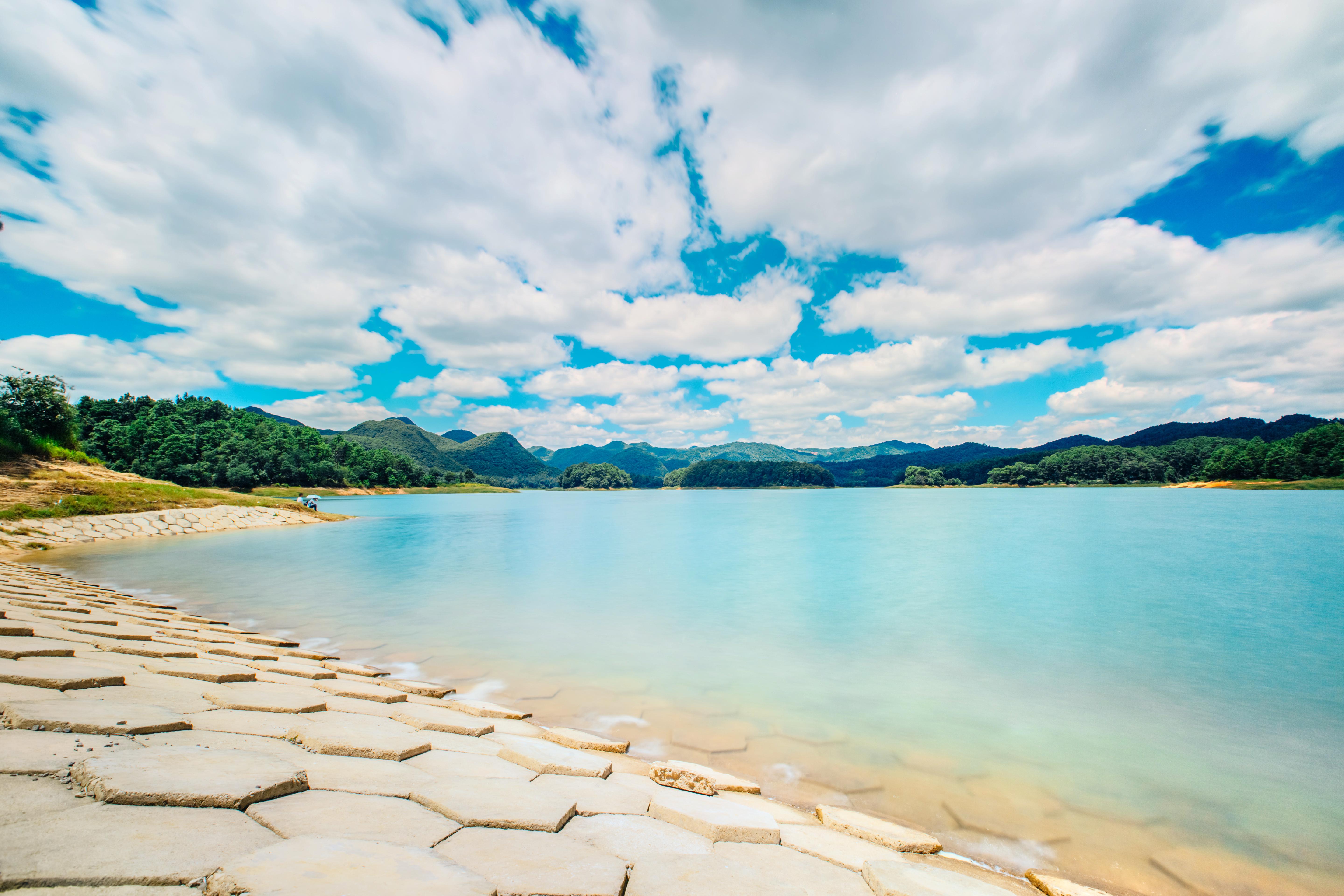 摆龙湖景区（红旗水库）