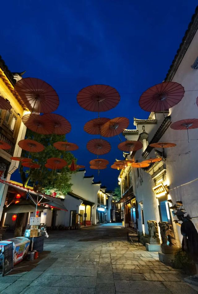 千岛湖文渊狮城度假区(水下古城)