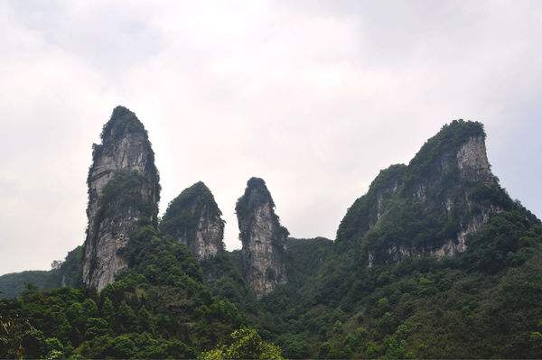 驷马峰