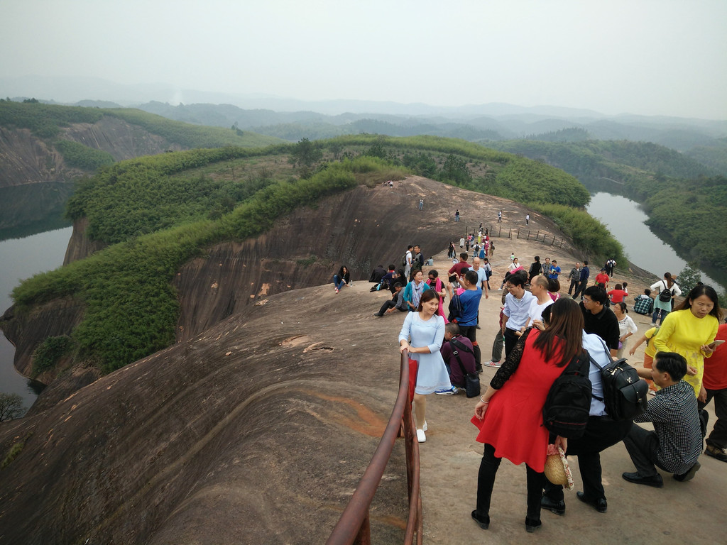 說明:三合花海,小埠古村,霧漫東江灣,高椅嶺都不需要門票,三合村有