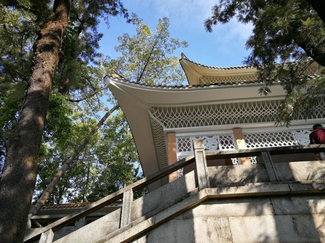 中朝人民血谊亭