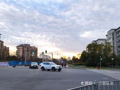 1A0i1e000001fg9jhA3B0_C_400_300.jpg