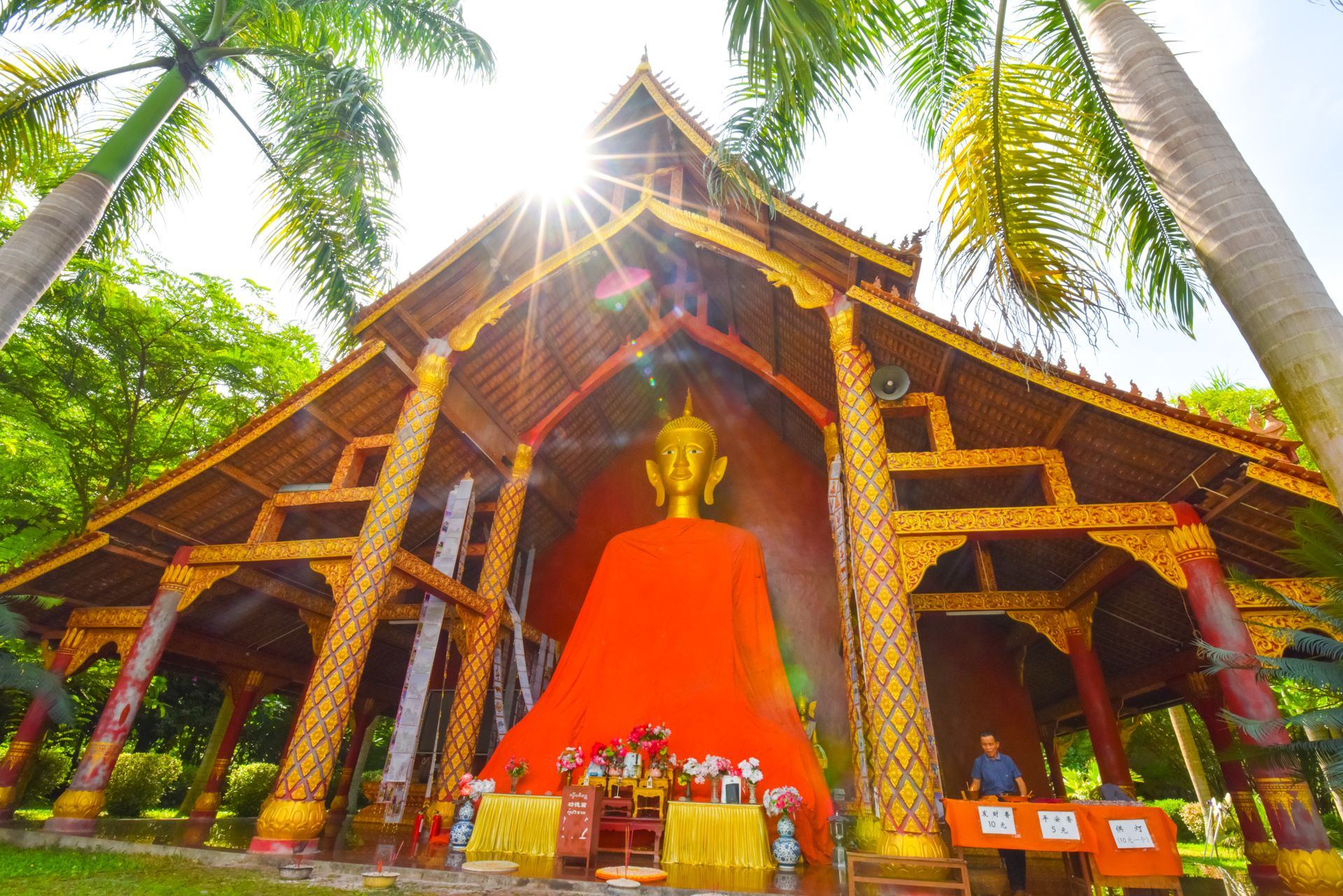 西双版纳傣族园-勐罕曼听佛塔寺