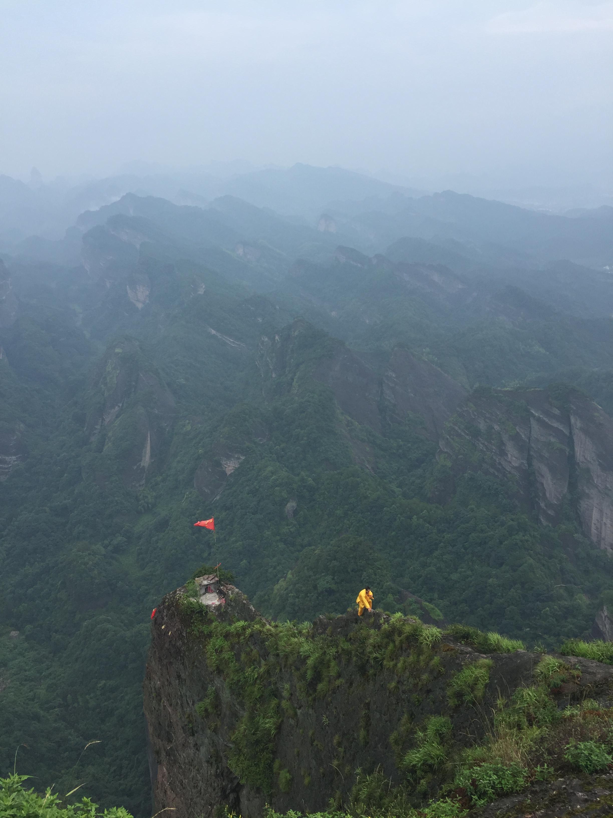 八角寨 天氣不是特別的好,天氣預報說要下暴雨,我們剛到景區門口,就稀