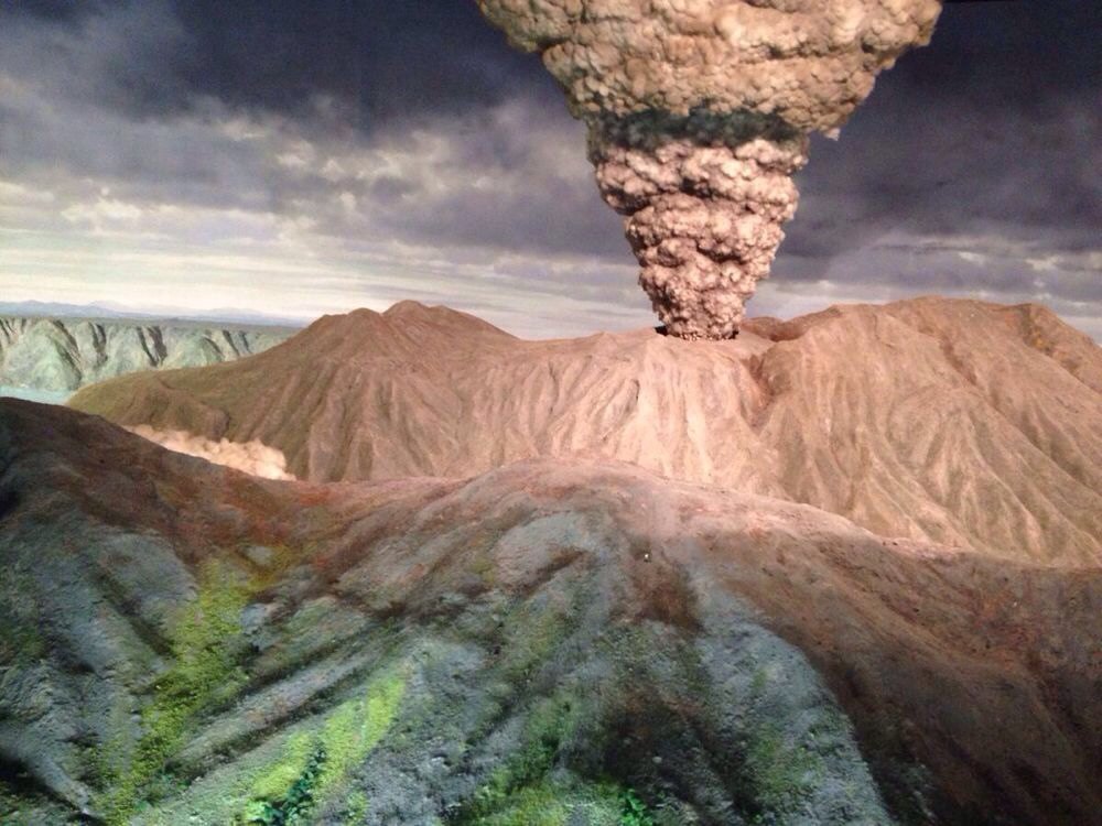 阿空加瓜山火山口图片