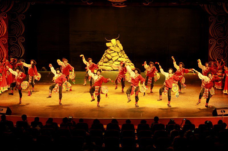 九寨沟《藏王宴舞》演出图片
